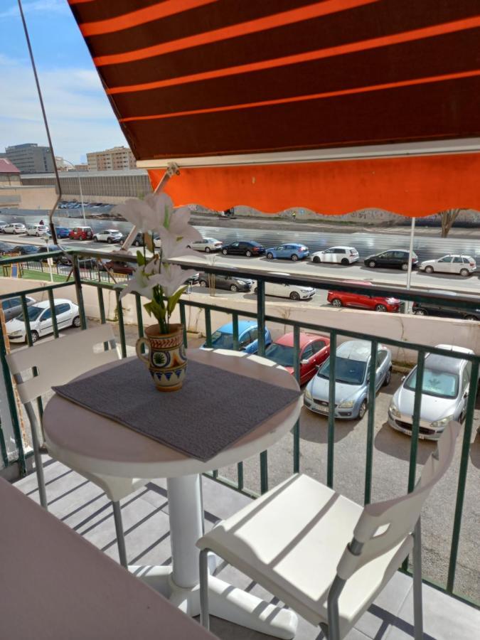 Apartments Malaga Central Station Parking Terrace With Sun Exterior photo