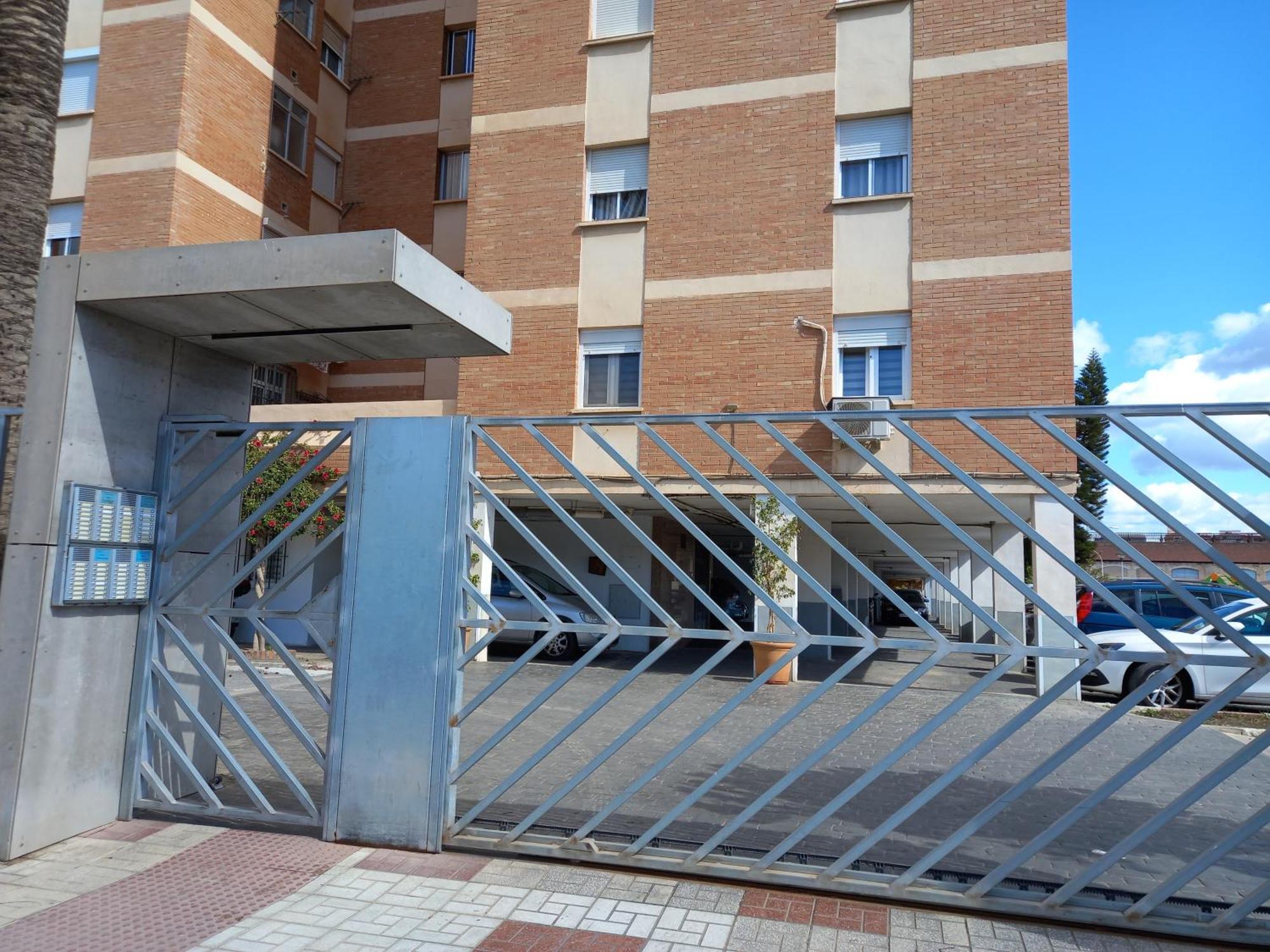 Apartments Malaga Central Station Parking Terrace With Sun Exterior photo